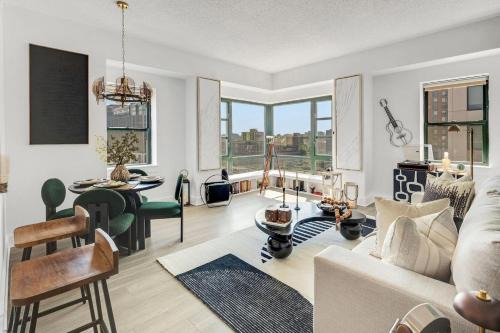 Penthouse Perfection With Unmatched Skyline Views