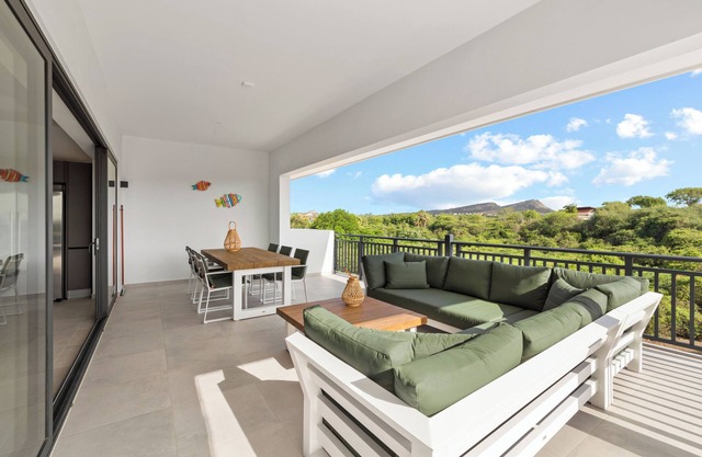 Penthouse the Breeze @ Blue Bay Beach & Golf Resort