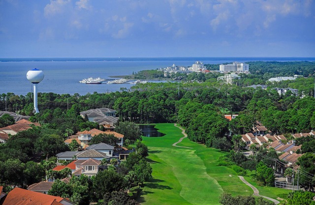 Penthouse Unit ~ Lockout Style ~Private Foyer ~ Gulf Views