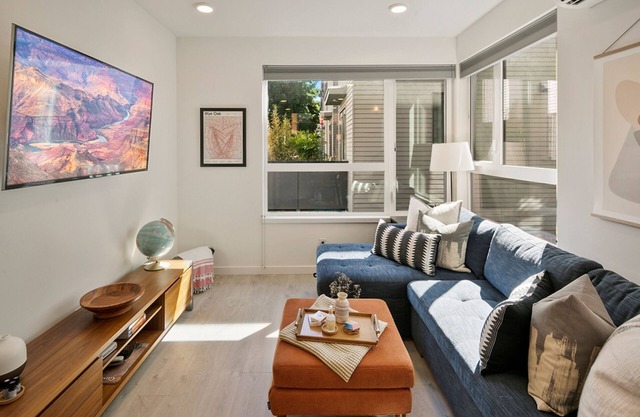 Perch - Urban Abode 18: Modern & Cozy Townhome; Heart of Capitol Hill