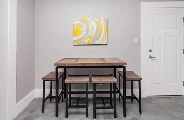 Perfect 2 bedroom Getaway near downtown
