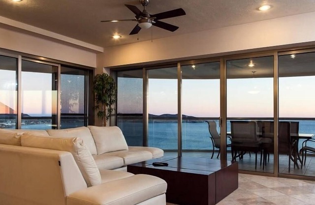 Perfect 3 BR Condo w full kitchen and resort lifestyle - Playa Blanca by RedAwning