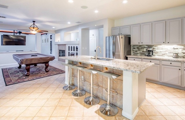 Perfect 5Bed 3Bath Vacay in Las Vegas!