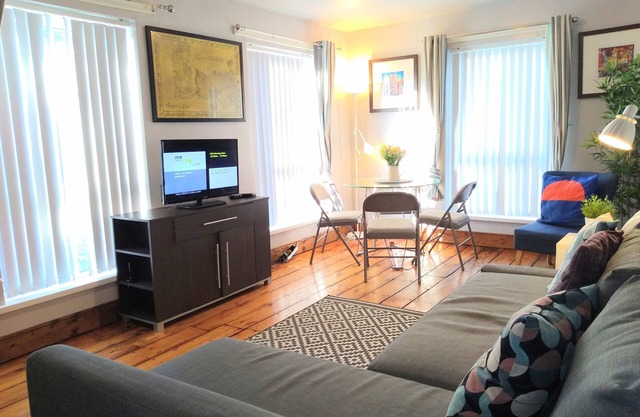Perfect City Center Location/Free Parking/4 Beds