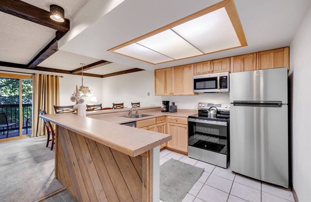 Perfect Downtown Retreat with ALL NEW APPLIANCES AS OF FALL 2025!