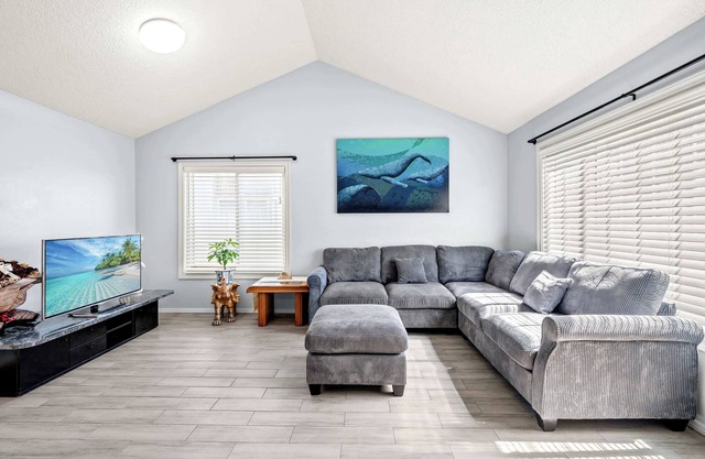 Perfect Family Getaway w Garden Near ONT Airport