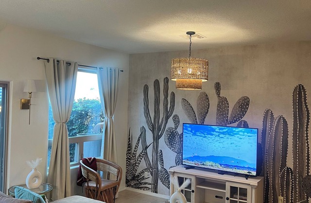 Perfect home for Balloon Fiesta! Walking distance to Old Town & Museums