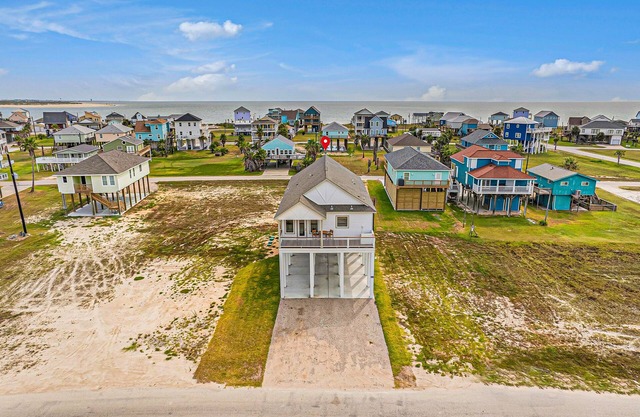 Perfect | Steps to Beach | Modern | Group Ready