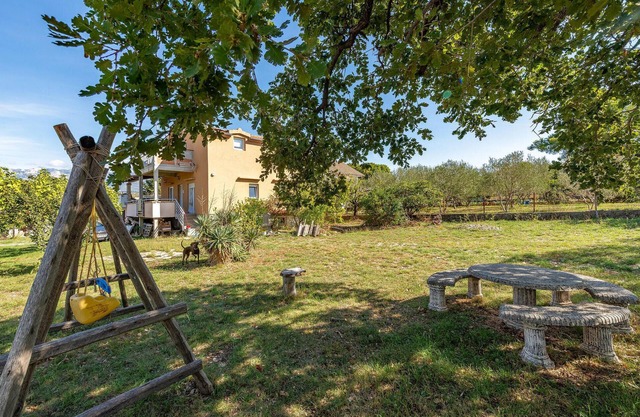 Pet friendly apartment in Slivnica