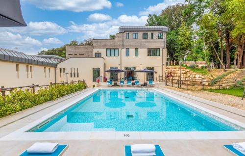 Pet Friendly Apartment In Siena