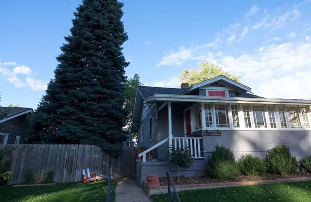 Pet Friendly, Family Friendly near Tennyson Art District