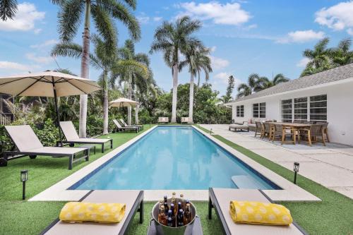 Pet-friendly inland home with resort style yard/pool