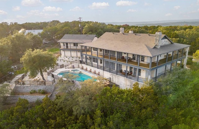 Pet-Friendly! Pool/Spa, Views, Arcade, EV Charger