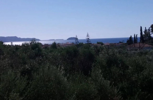 Pet-Friendly Studio Apartment Aquarius 3 with Balcony & Wi-Fi