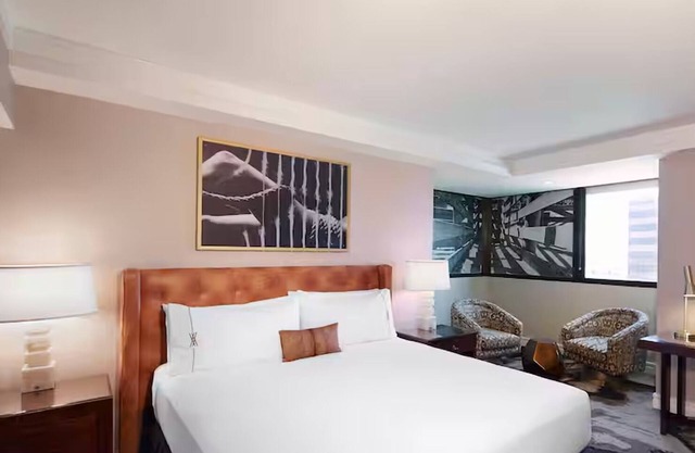 Pet-Friendly Suite by Bush Library & Art Museum