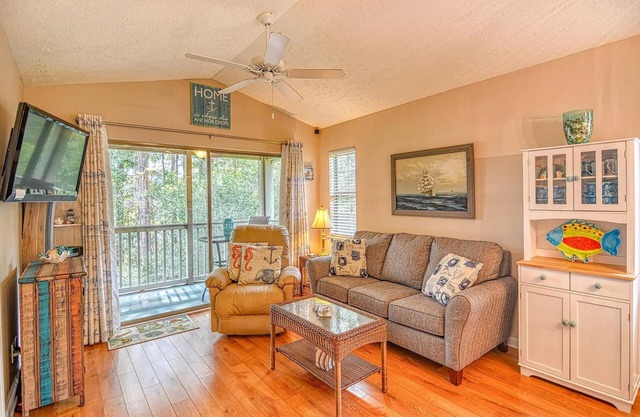 Pet Friendly! True Blue Resort!
