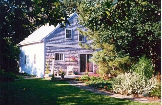 "PET FRIENDLY YARMOUTH PORT" ADORABLE