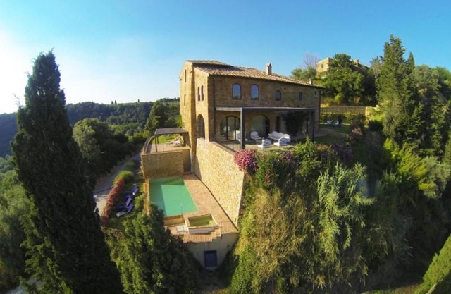 Petrognano Villa Sleeps 16 Pool Air Con WiFi