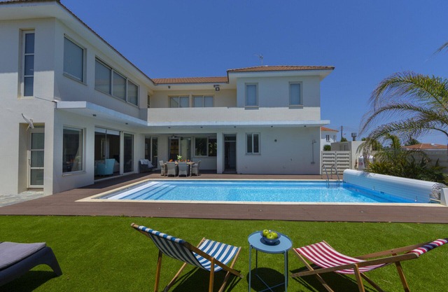 Picture Renting your 5 Star Villa with Beautiful Private Pool, Larnaca Villa 1397