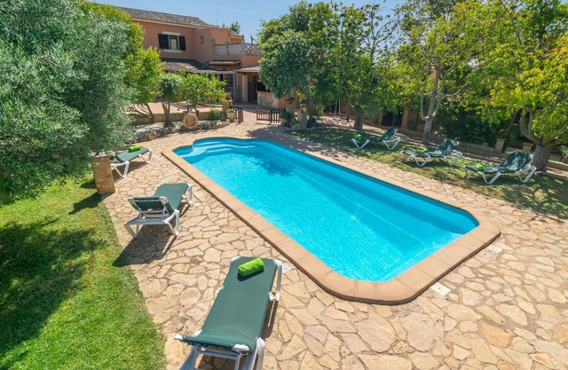 PILI - Wonderful villa with private pool amidst the fields. Free WiFi