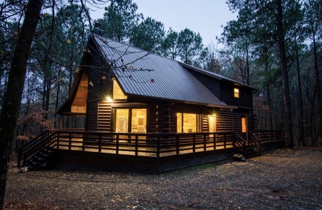 Pine Creek Lodge Luxury Cabin