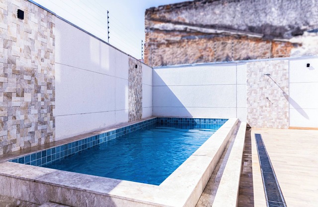 Piscina academia metro Brazilian Corner
