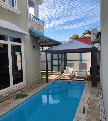 Piscines Privées et Chauffées, Private Heated Pools