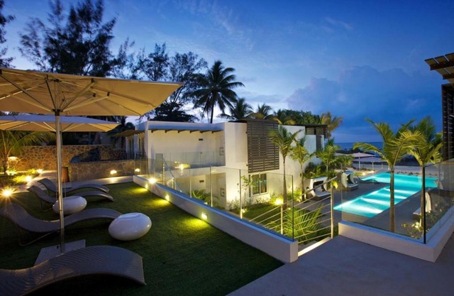 Plage Bleue Beachfront Apartments