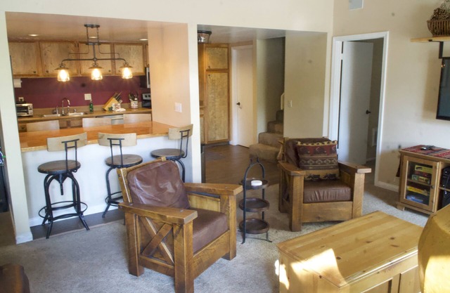 'Play Big' Sleep 6 in Spacious & Cozy Shockley Family Place!