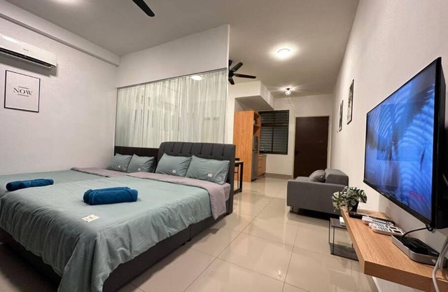 Plazio 1 Bedroom & Studio
