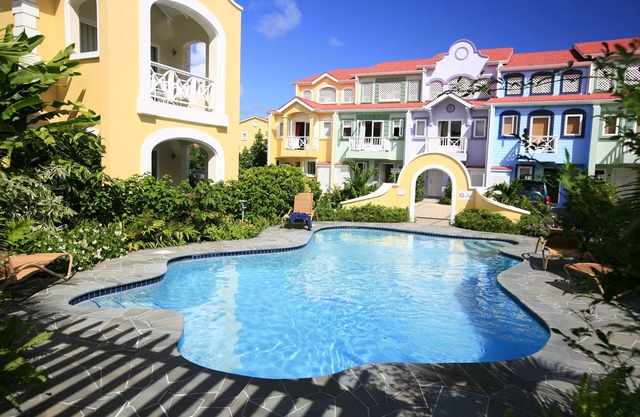 Please Inquire Before Booking – Luxury Condo