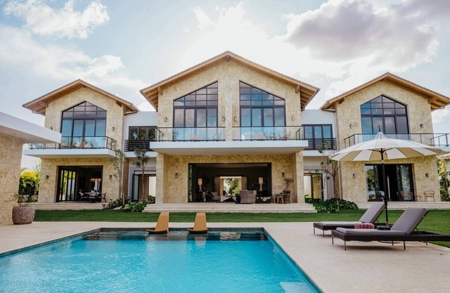 Please Inquire Before Booking – Luxury Villa