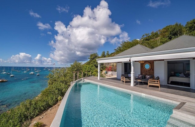 Pleasure (1/3 Rooms) Luxury villa