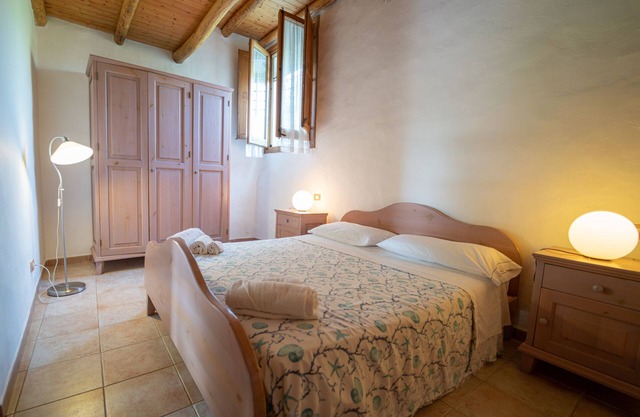 Plumbago Apartment @Hibiscus Farmhouse