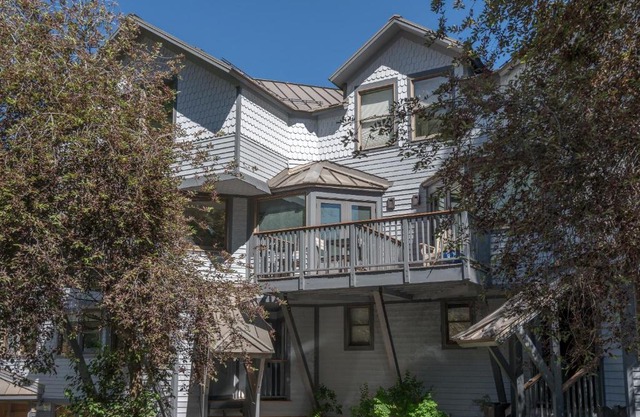 PLUNGE J by Exceptional Stays