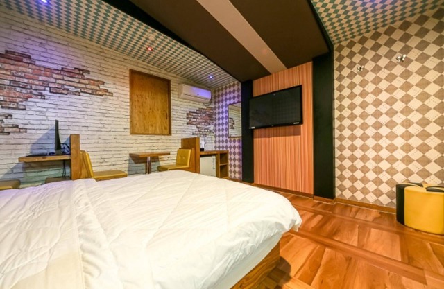 Pohang Jukdo Market Breaktime Ma Hotel
