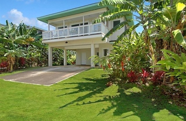 Poipu Beach House with AC by Brennecke's Beach