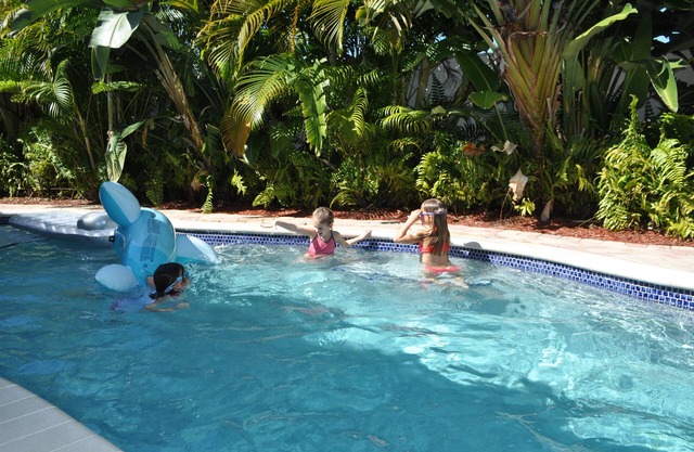 Pompano Villa Nueva close 2 beach exceptional newer construction “Little Palace”