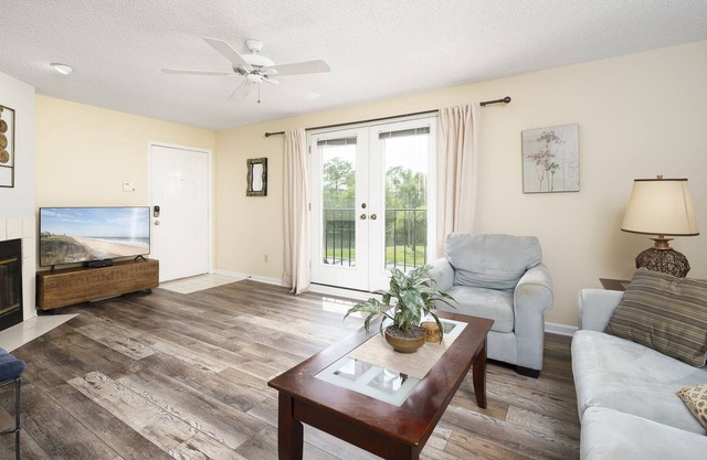 Ponte Vedra Colony Circle 75 | Near Beach + Town
