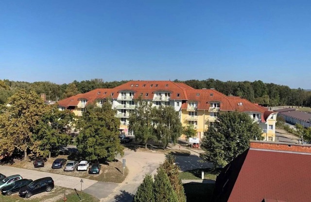 Pool&relax Apartman: Pihenés a Medencénél. Közvetlen Gyógy/élményfürdő Mellett