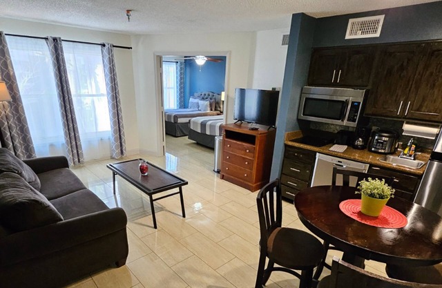 Pool View Family Condo Disney Universal Orlando