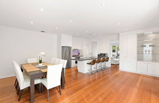 Port Melbourne Luxury Home