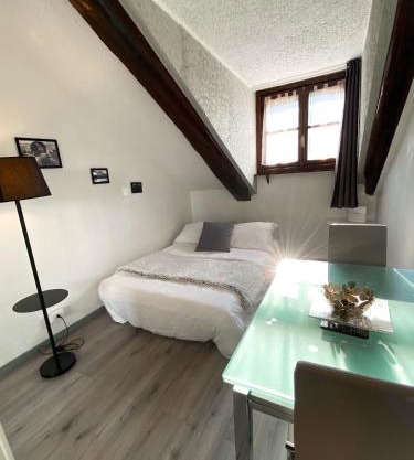Porta Nuova Attic room