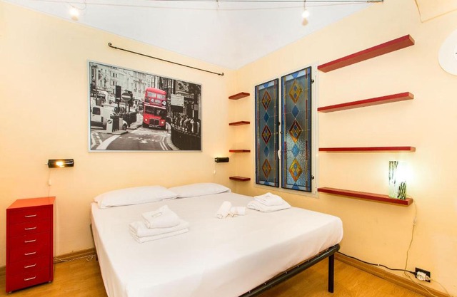 Porta Nuova Central Flat with Balcony