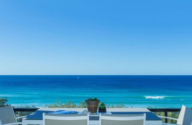 Postcard on Sunrise - Beach Holidays Noosa