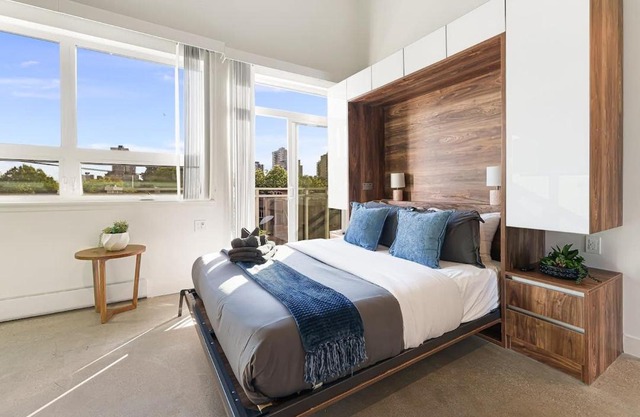 Premier Designer Studio Central West End DT