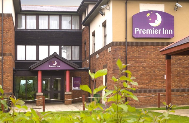 Premier Inn Livingston - M8 Jct3