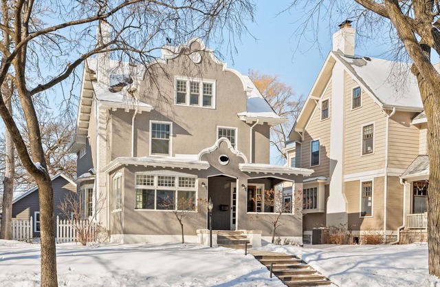 Premier modern 5 bed 5 bath new construction