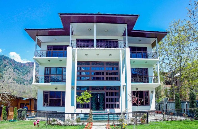 Premier Pahalgam