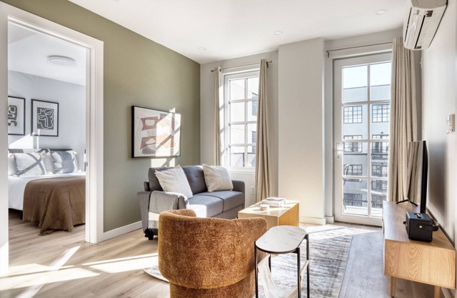 Premium Dumbo 2BR w/W/D, Roof & Gym, nr TimeOut Building, by Blueground